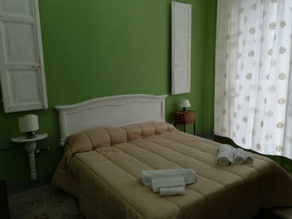 Appartamento casa in palazzo Graffeo Erika Palermo Esterno foto